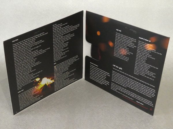 見開き紙ジャケット仕様